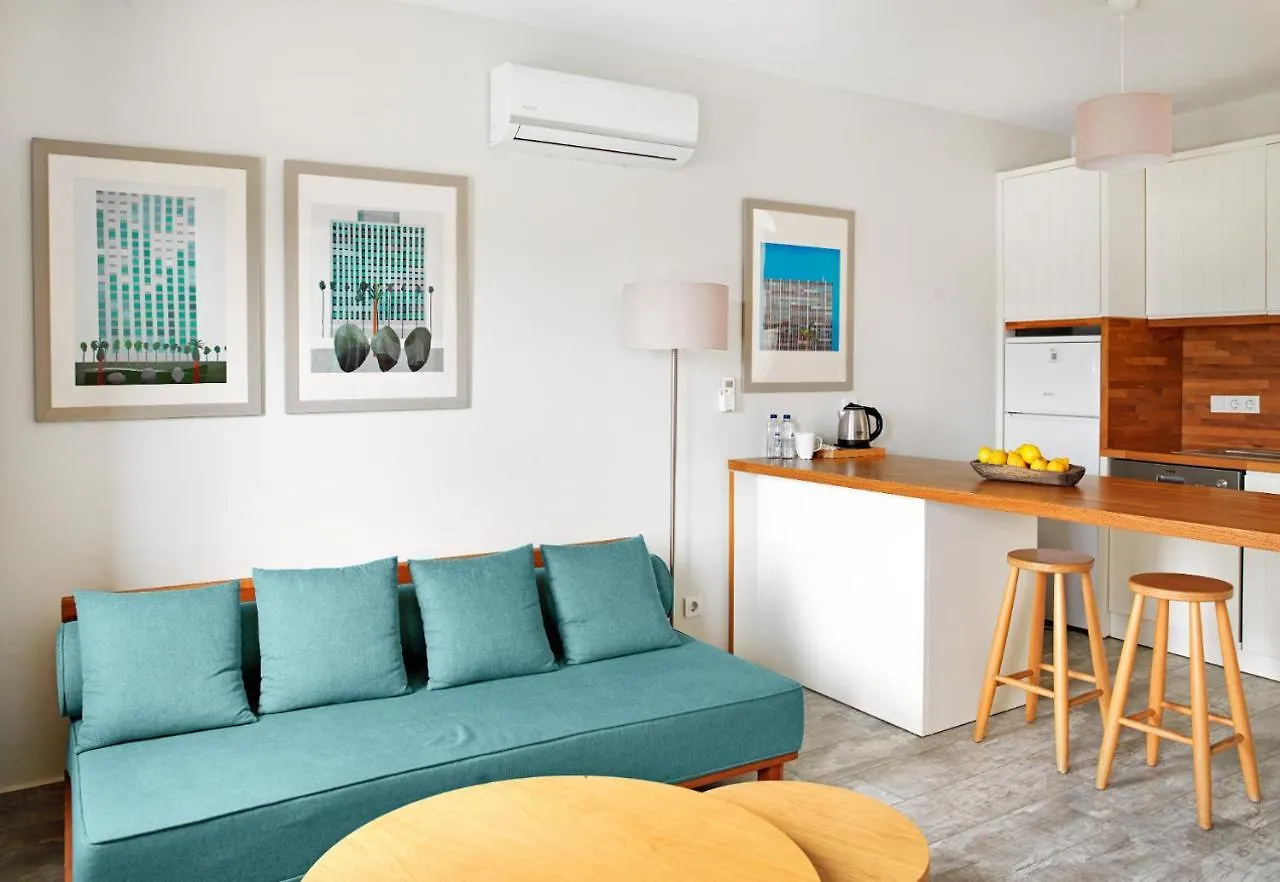 Dorman Suites Битез Отель